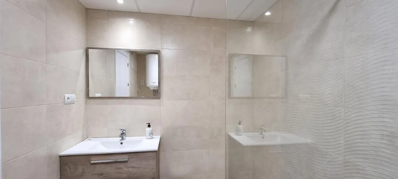 Apartamentos Paraiso: Beachfront Suite with Private Pool and Sea Views Playas de Vera Apartment